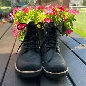 UGG | Shoes | Ugg Mens Ritter Black Waterproof Leather Lace  display picture 3